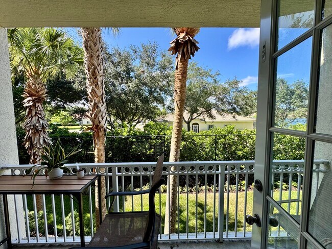Building Photo - 9857 Baywinds Blvd