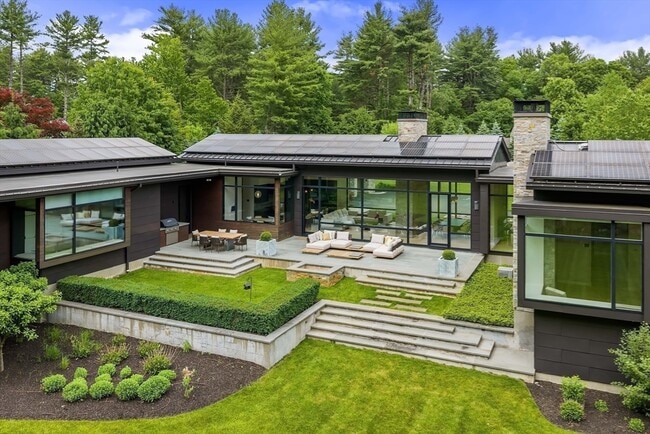 Building Photo - 63 Sylvan Ln