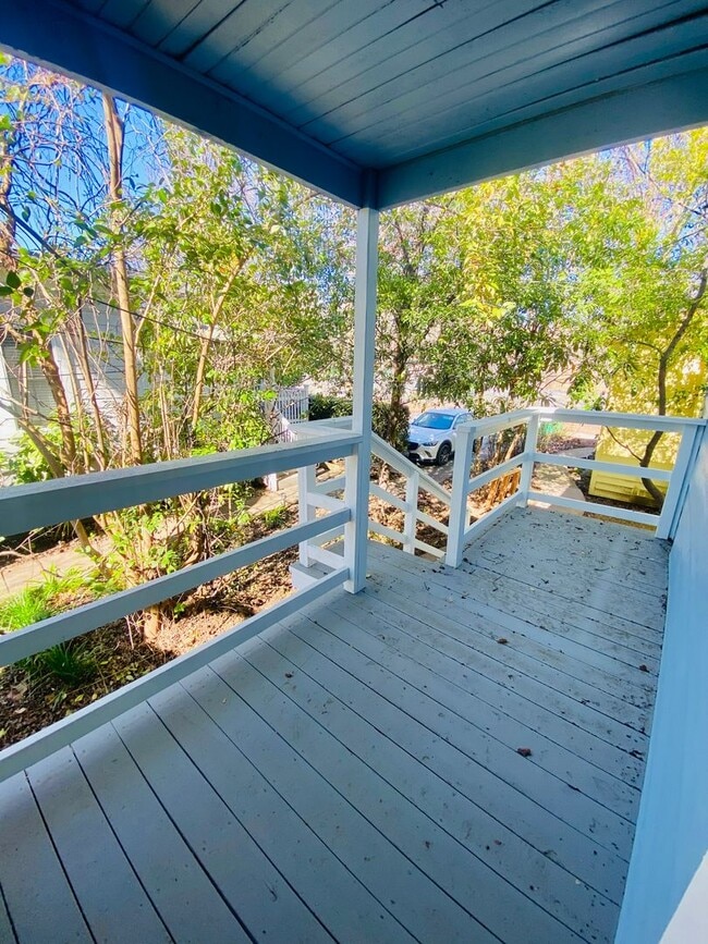 Building Photo - Reserve Now for June 2026! Updated House in Downtown Chico