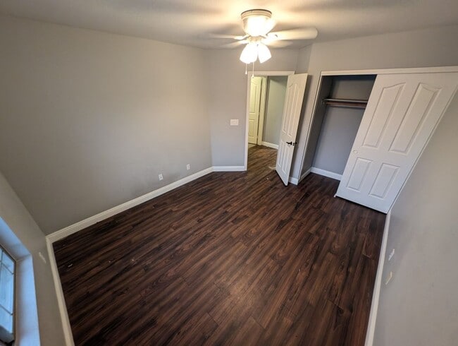 Building Photo - 10465 Warwick Falls Ct