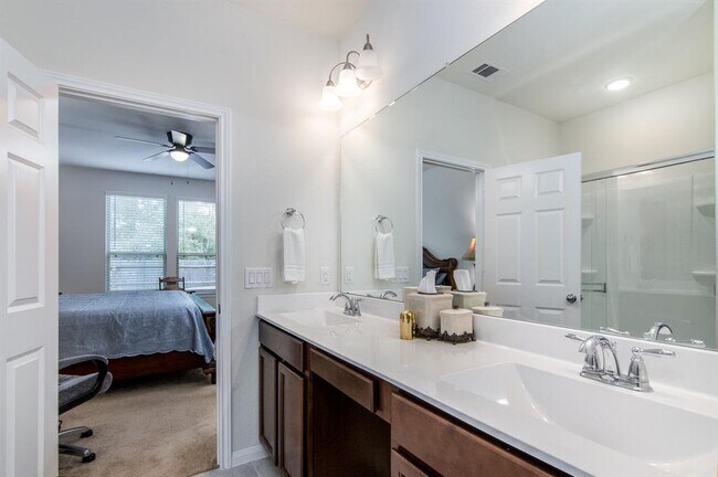 Building Photo - 9738 Birdsnest Ct