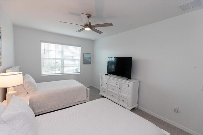 Building Photo - 16572 Kingwood Ln