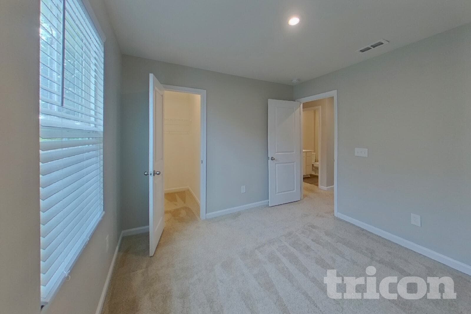 Building Photo - 886 Purcell Dr
