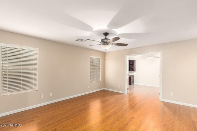 Building Photo - 363 W Myrtle Dr