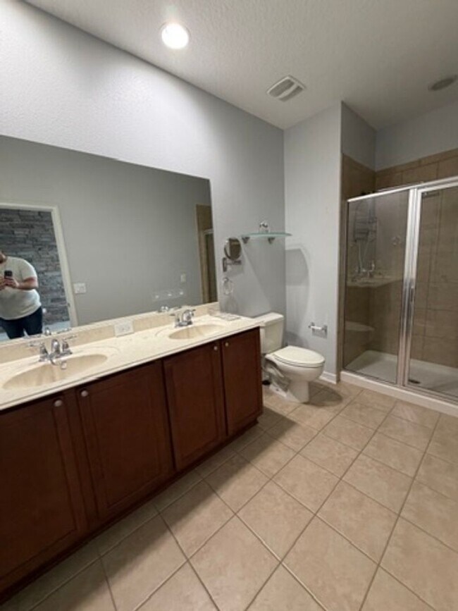 Building Photo - Townhome for rent
