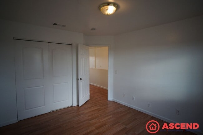 Building Photo - 1608 Lincoln St