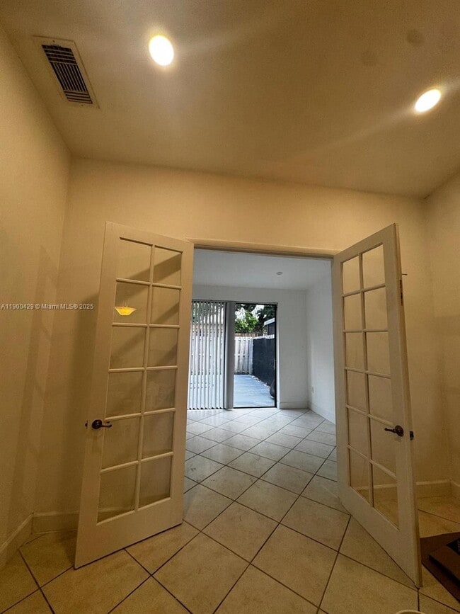 Building Photo - 6728 NW 188th Terrace