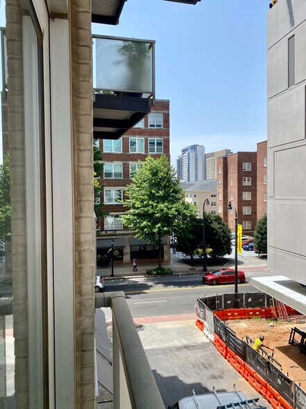 Peachtree View - 805 Peachtree St NE