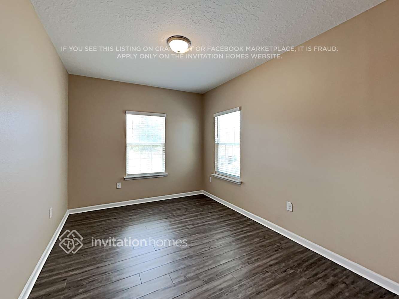 Building Photo - 3975 Heatherbrook Pl