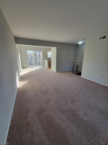 Building Photo - 15 Broad St