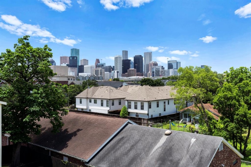 Building Photo - 2318 Emancipation Ave