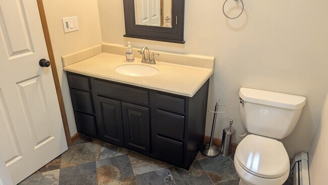 Building Photo - ***Please Respond Directly to the Online L...