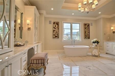 Building Photo - 37 W Longden Ave