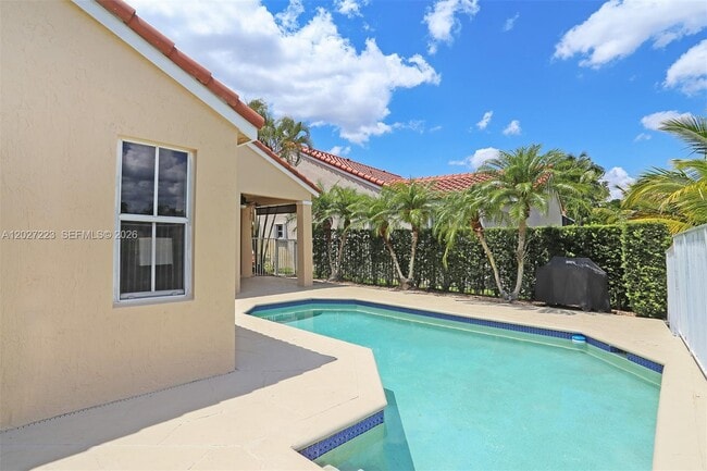 Building Photo - 873 Sand Creek Cir