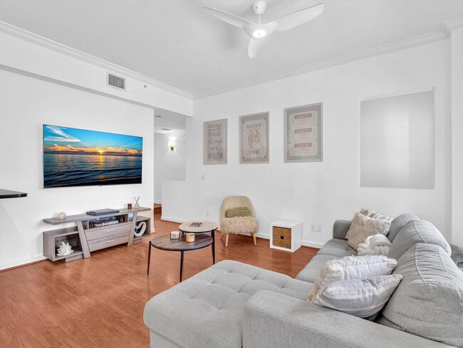 Building Photo - 2329 Vintage Dr