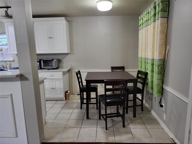 Building Photo - 1018 Vegas Dr