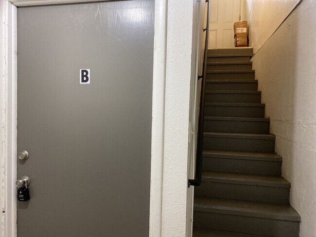 Building Photo - 2 Bed 1 Bath Duplex in Country Setting - NW Ft. Collins