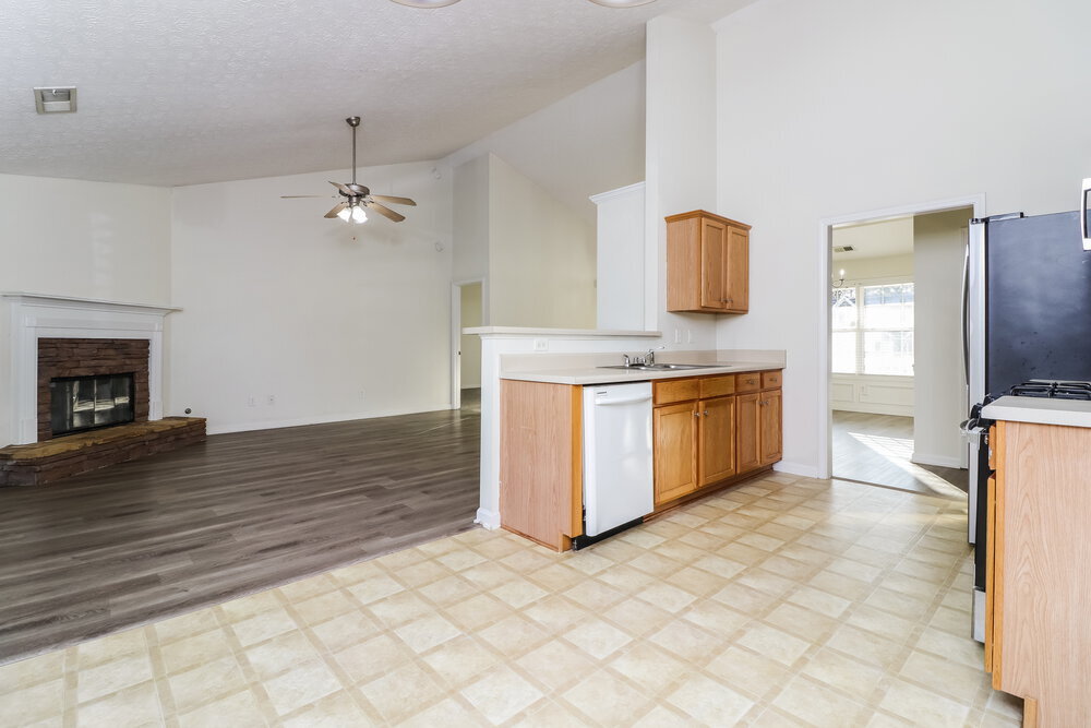 Building Photo - 215 Overlook Dr