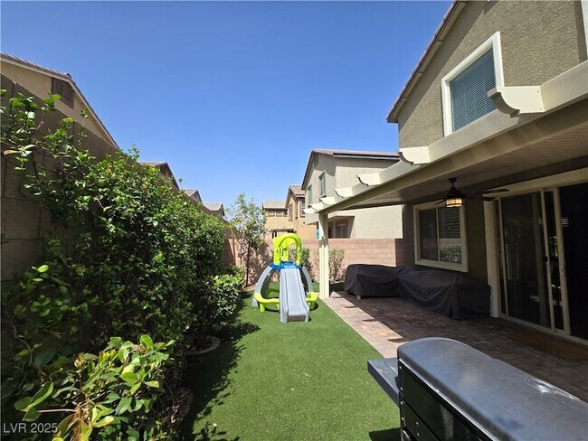 Building Photo - 9213 Black Diamond St