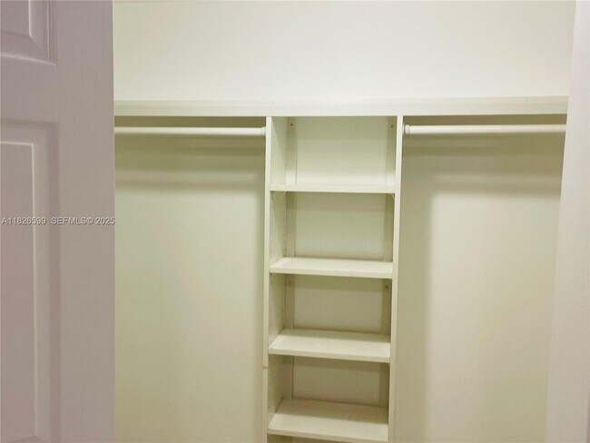 Building Photo - 180 NE 12th Ave