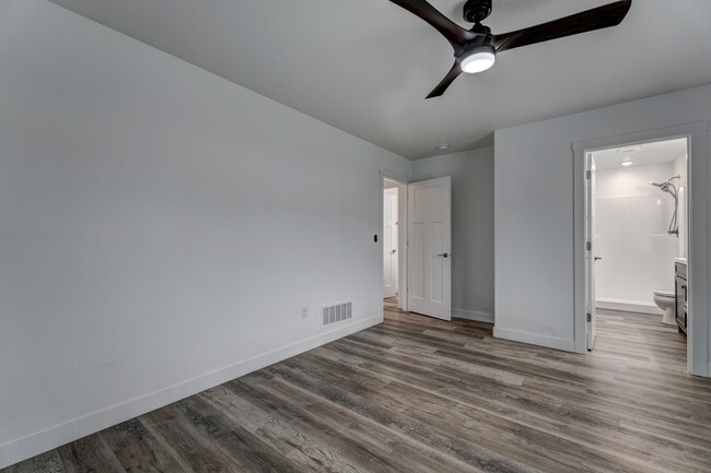 Building Photo - 5249 Coal Bank Dr
