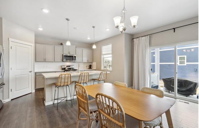 Building Photo - 17401 Rose Mallow St