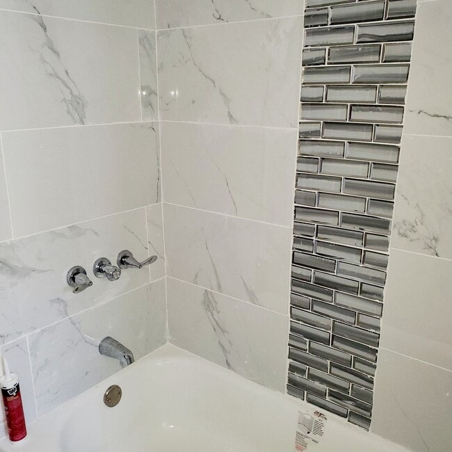 Building Photo - 819 N 64th St