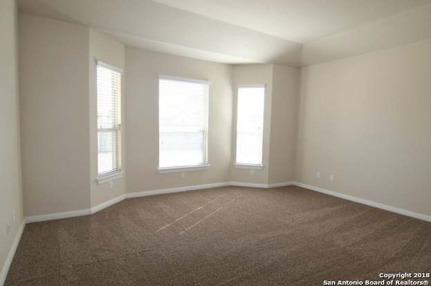 Building Photo - 5633 Briar Fld