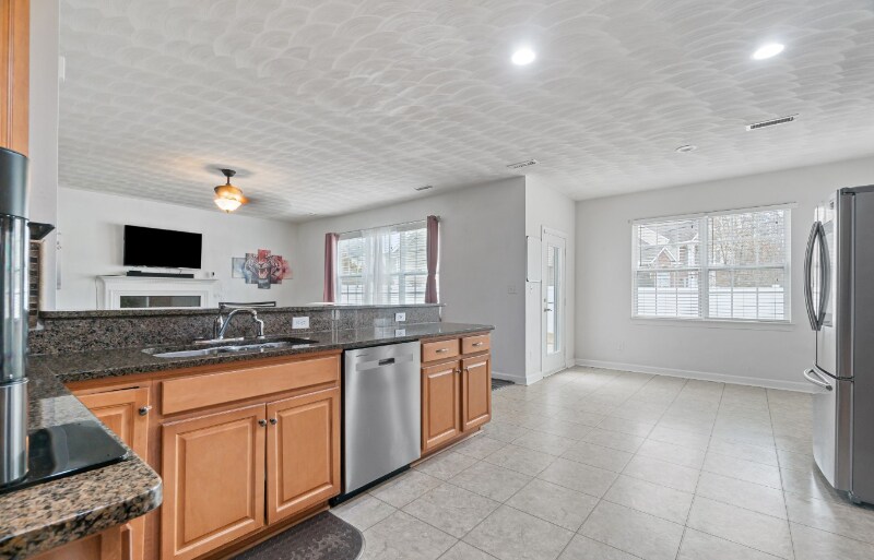 Building Photo - 4212 Periwinkle Ct