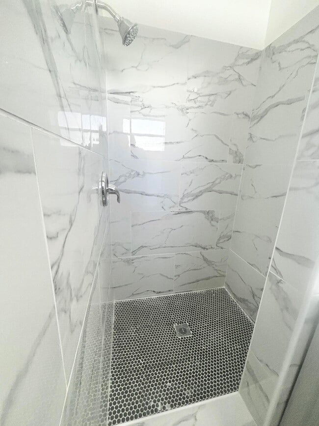 Building Photo - 531 C St