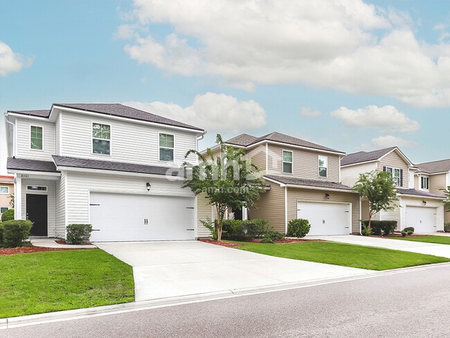 Building Photo - 8673 Highfield Ave