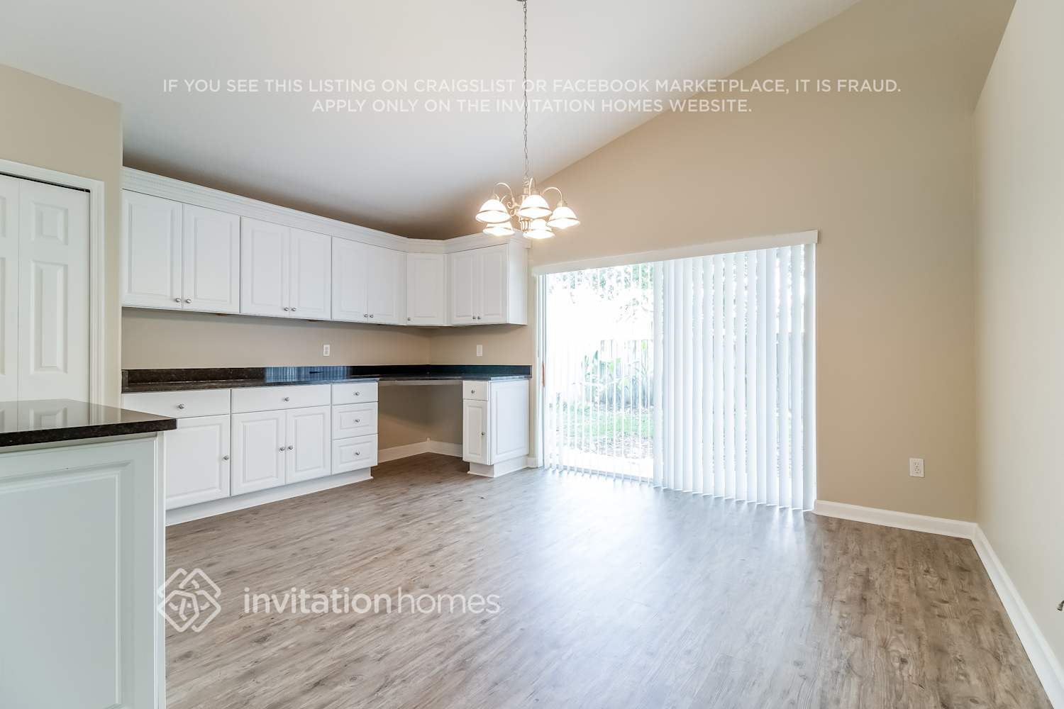 Building Photo - 2825 Falcon Crest Pl