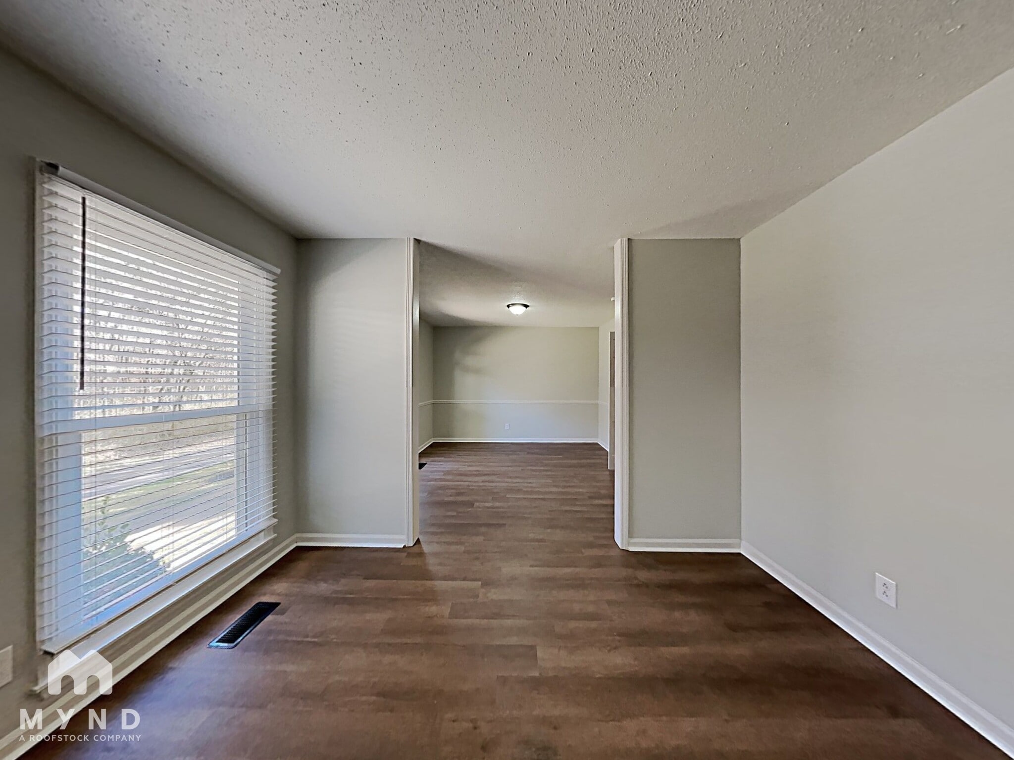 Building Photo - 1840 Westridge Dr