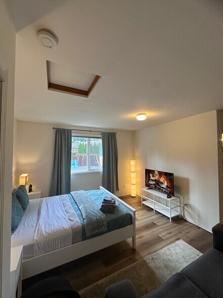 Building Photo - 27541 44th Pl S