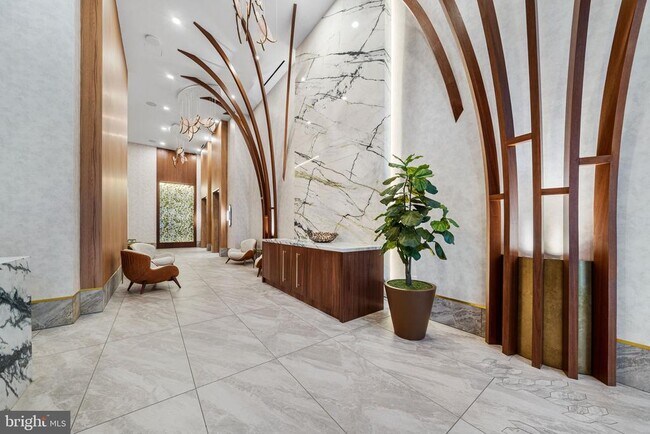 Building Photo - 255 W Falls Station Blvd