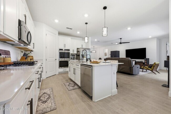 Building Photo - 75722 Bayley Pl