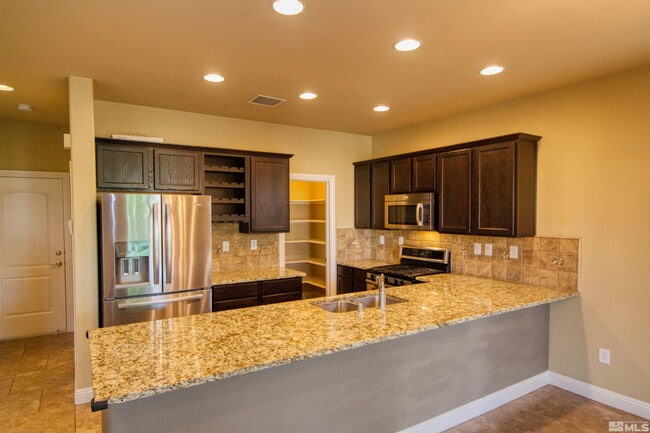 Building Photo - 10701 Cordero Dr