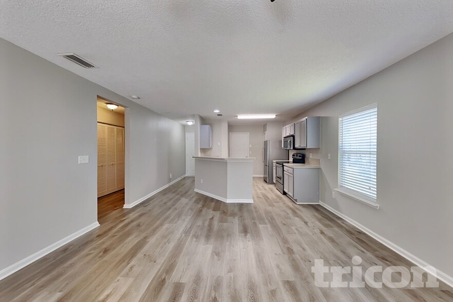 Building Photo - 137 Brays Island Ln