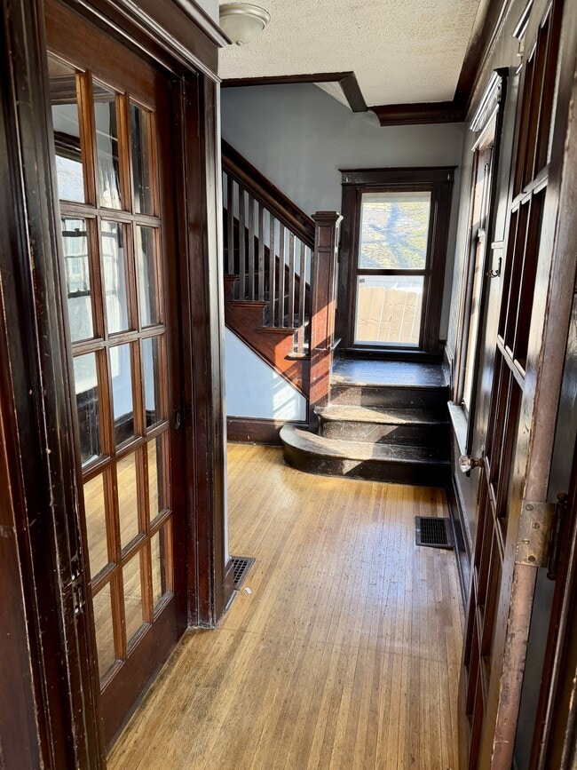 Building Photo - 98 Pierpont St