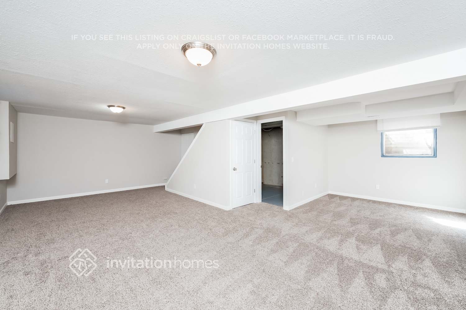 Building Photo - 10511 Owens St