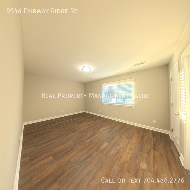 Building Photo - 9546 Fairway Ridge Rd