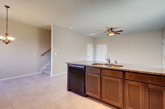 Building Photo - 1204 Garland Rd