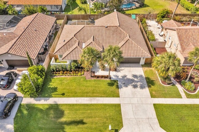 Building Photo - 9585 Carousel Cir S