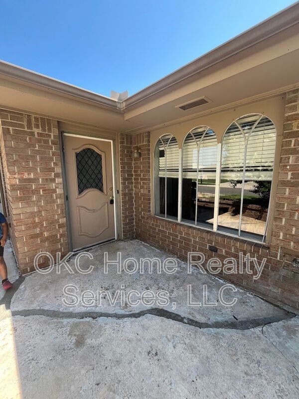 Building Photo - 3604 Willow Springs Dr