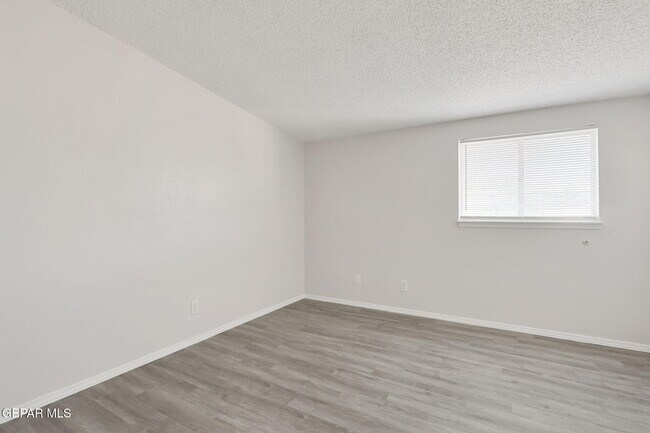 Building Photo - 11100 Vista Lago Pl