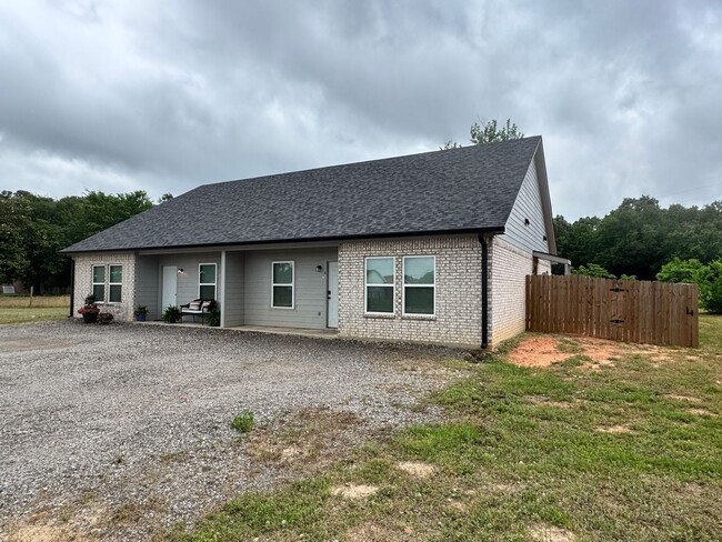 Building Photo - 13209 County Rd 499