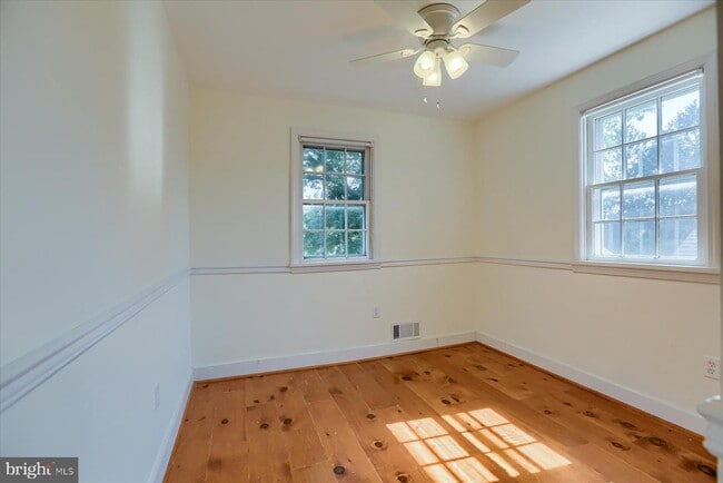 Building Photo - 4551 Colebrook Rd