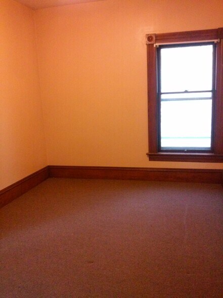 Bedroom - 8 Bailey Ave