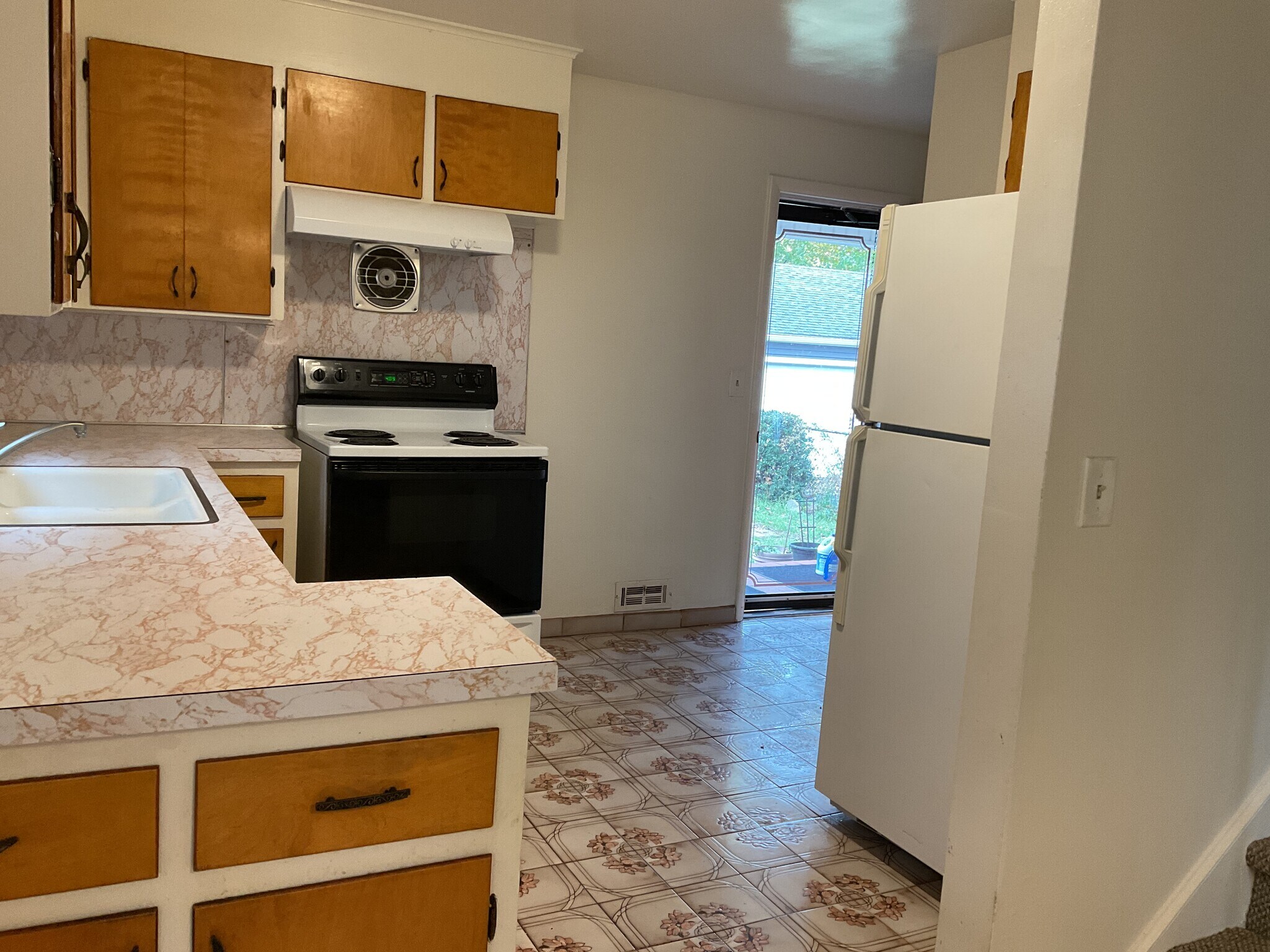 Building Photo - 211 Magnolia Ave