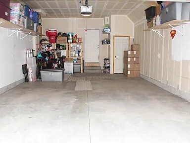 Building Photo - 1068 Canyon Meadow Dr